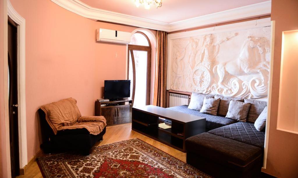 Josefin Apartment Yerevan Exterior photo