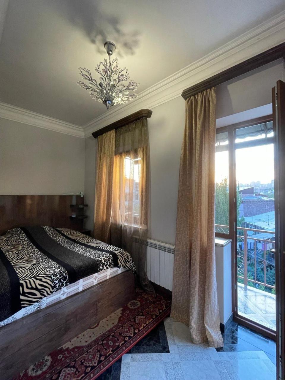 Josefin Apartment Yerevan Exterior photo